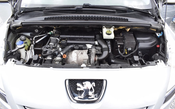 Peugeot 5008 cena 18500 przebieg: 267181, rok produkcji 2010 z Wałbrzych małe 277